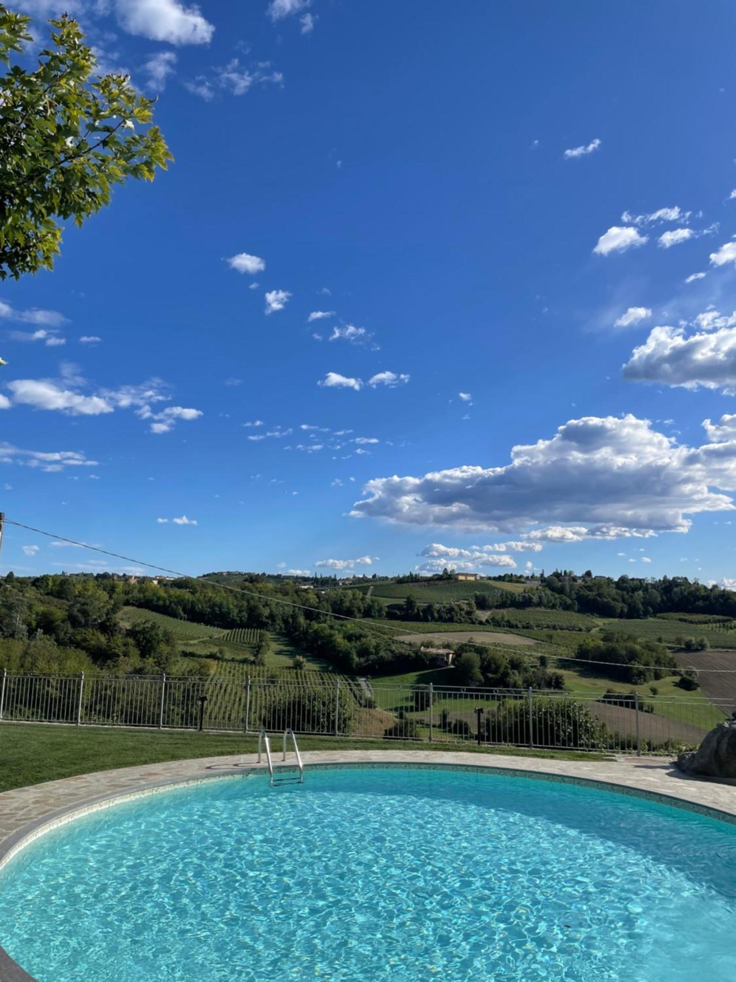 Agriturismo Podere La Piazza Costigliole d'Asti Exterior foto